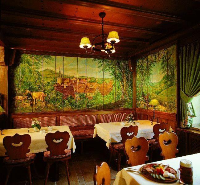 Hotel Wilder Mann Konigstein in der Oberpfalz Bagian luar foto