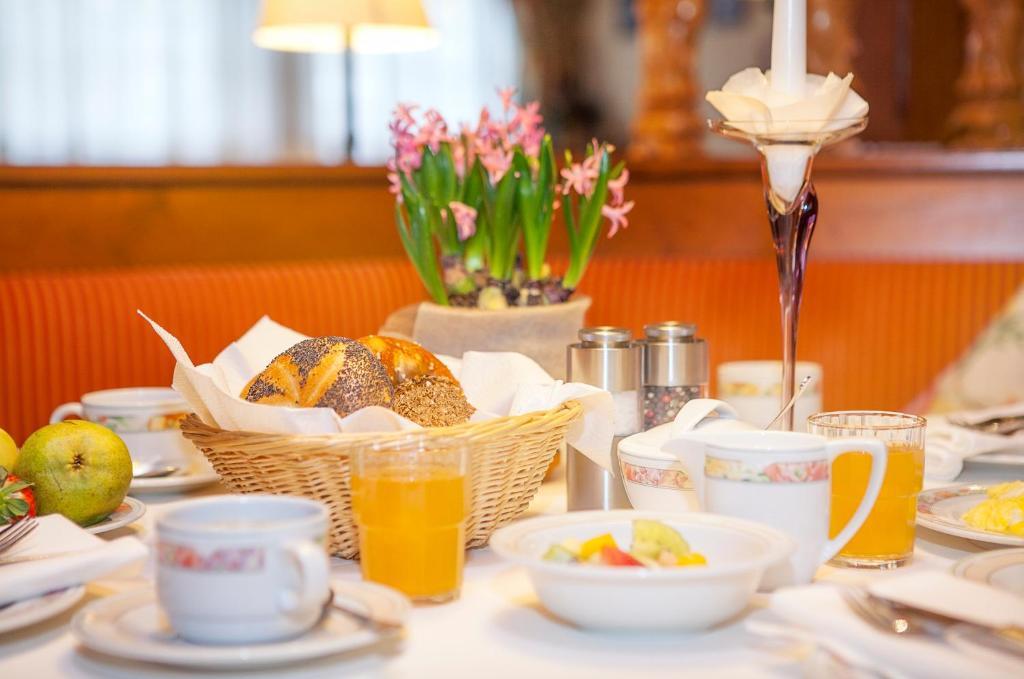 Hotel Wilder Mann Konigstein in der Oberpfalz Bagian luar foto
