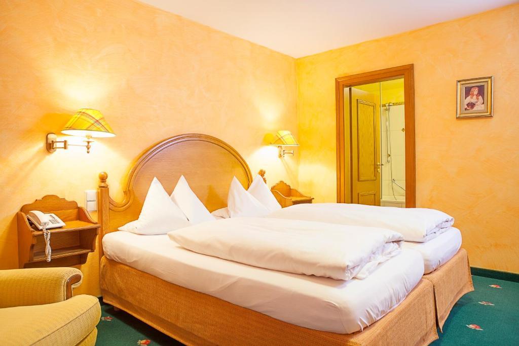 Hotel Wilder Mann Konigstein in der Oberpfalz Ruang foto